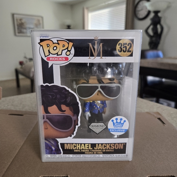 Michael Jackson Limited 1984 Grammys Diamond (Funko Shop Exclusive) - Picture 2 of 10